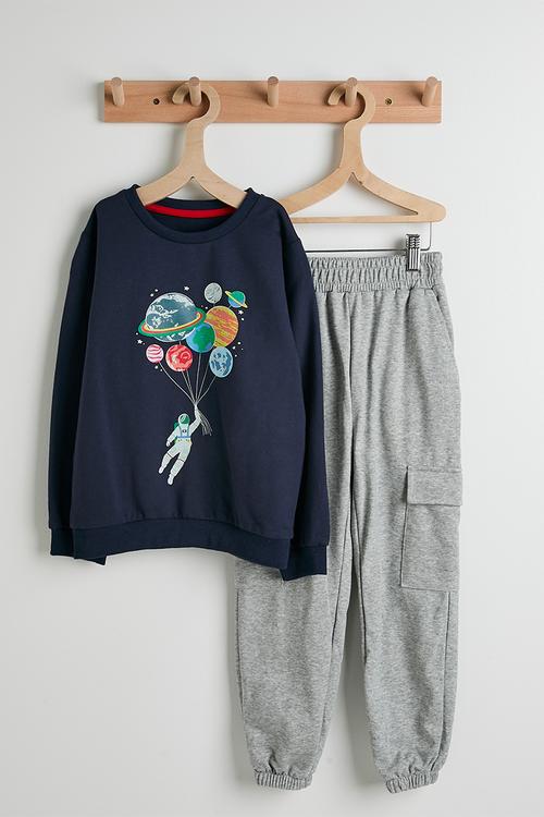Astronaut graphic sweatshirt with joggers - navy/grey