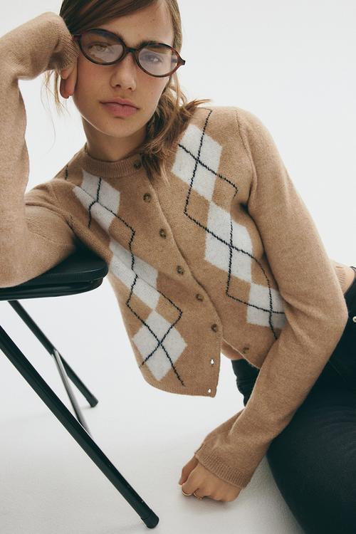 Jacquard-knit cardigan - dark beige argyle pattern