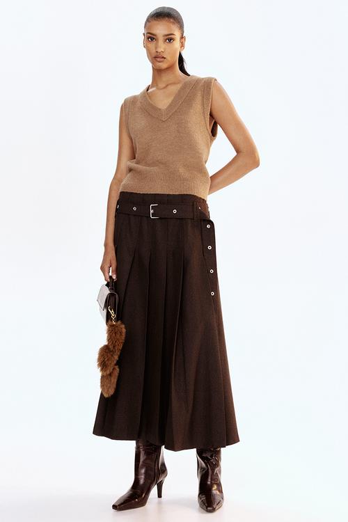 Short sweater vest - dark beige