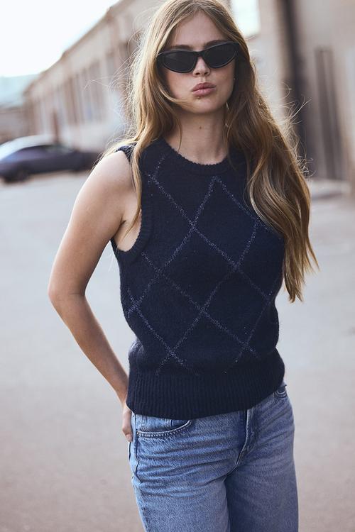 Sequined sweater vest - navy blue argyle pattern