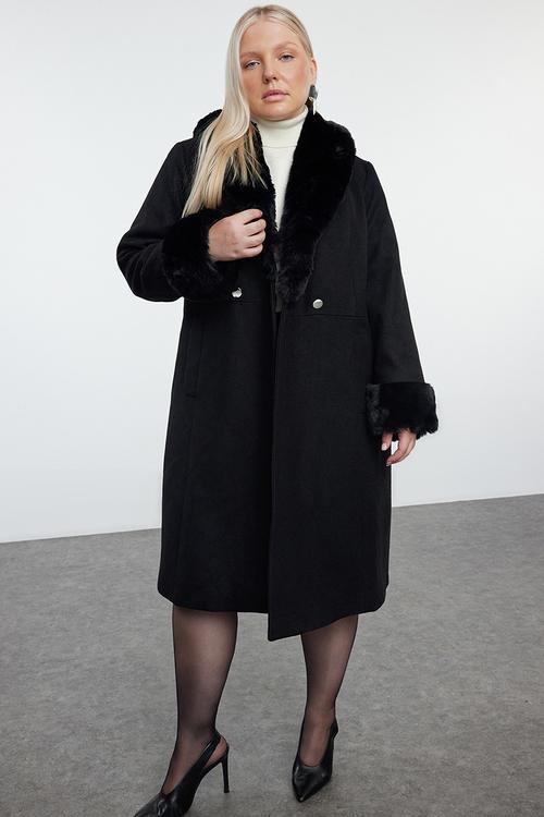 Plus Wool Blend Stamp Coat with Fur Collar and Sleeve Detail - Black