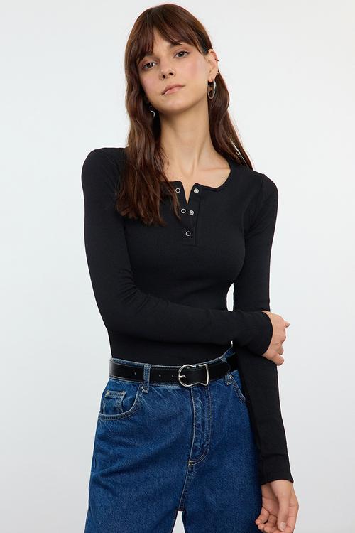 Stretchy Corded Knitted Blouse with Snap Fasteners - Black