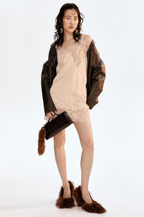 Lace-trimmed satin dress - light beige