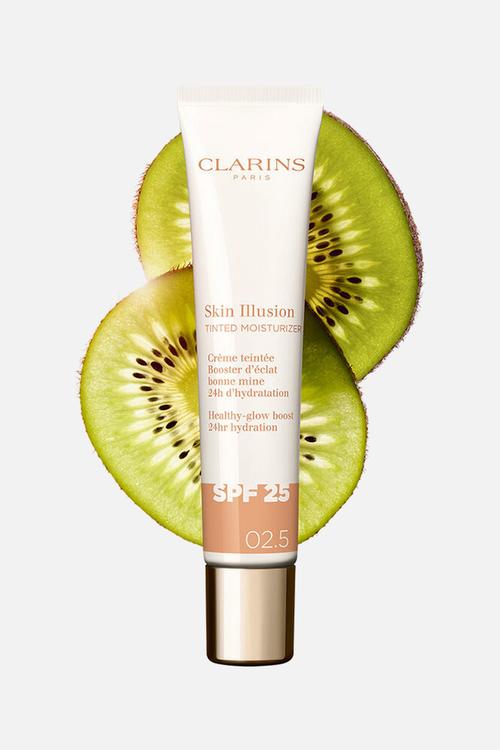 Skin Illusion Tinted Moisturizer SPF25  Natural Radiant Coverage 02,5