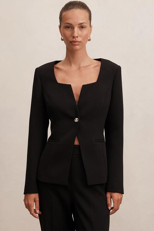 Sloane collarless blazer in black