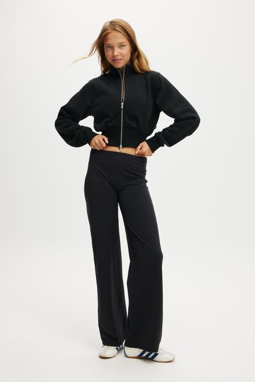 Plush Fitted Zip Through - Black