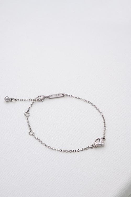 Hansaa crystal heart adjustable bracelet - silver