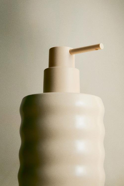 Stoneware soap dispenser - light beige