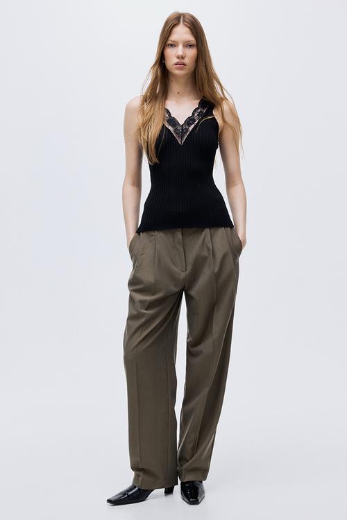 Lace-trimmed vest top - black