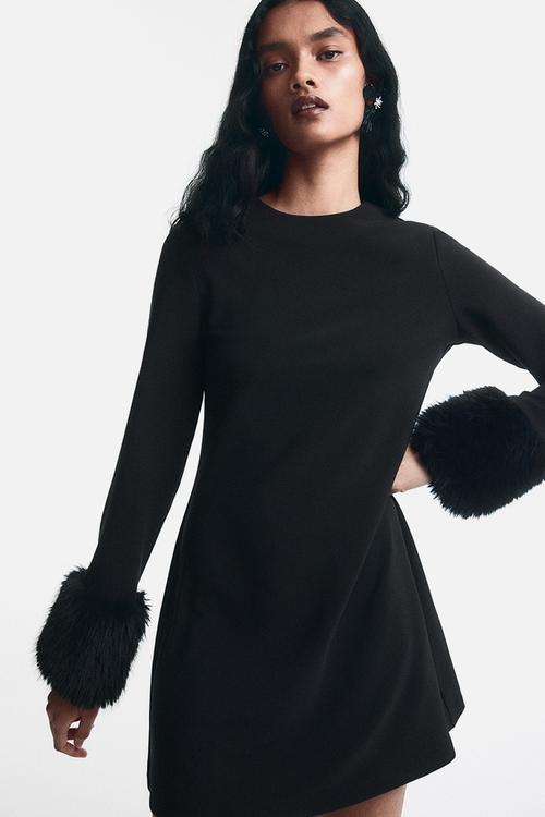 Long-sleeved dress - black