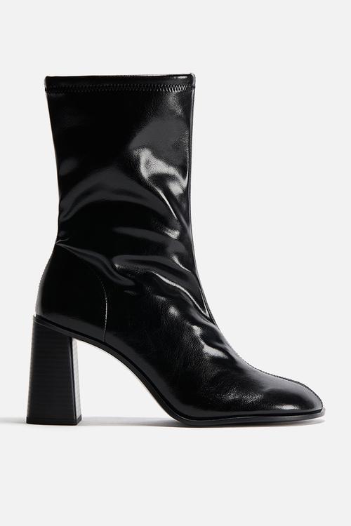 Block-heeled ankle boots - black
