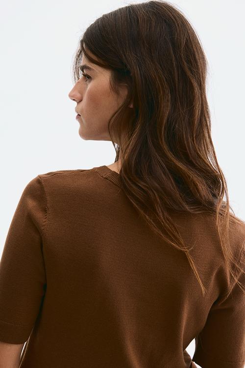 Fine-knit top - brown