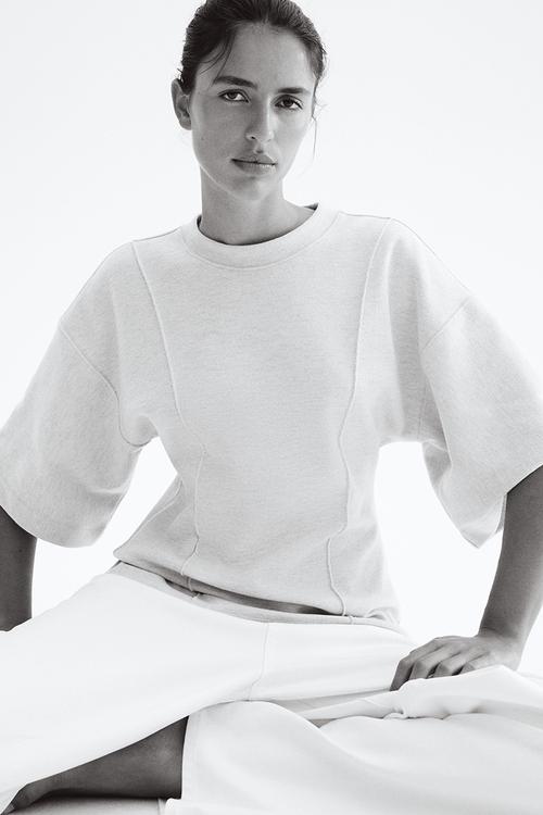 Loose-fit fine-knit top - light beige marl 