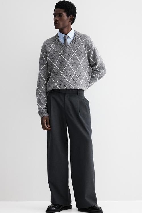 Regular fit wool-blend v-neck jumper - grey/argyle pattern