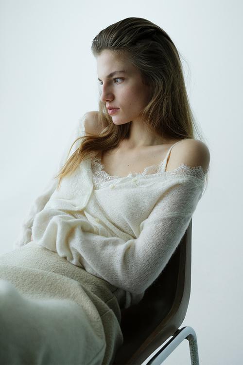 Top encarna- light beige