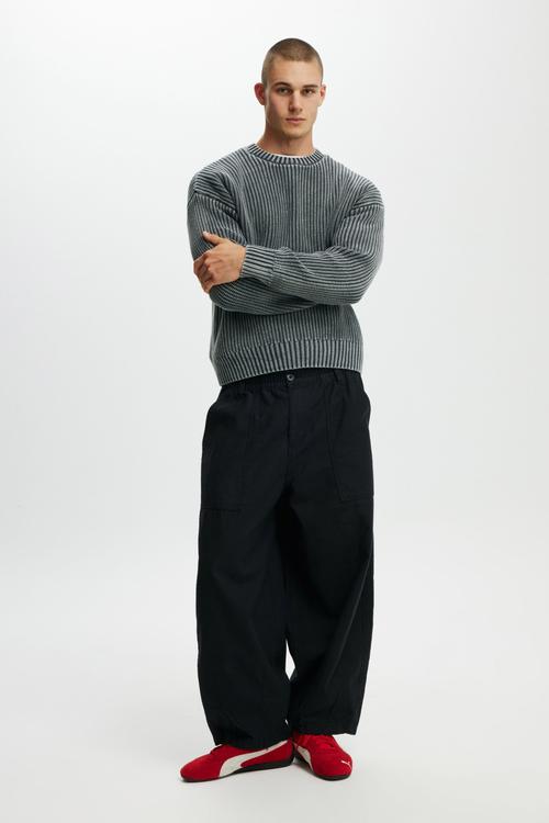 Box Fit Crew Knit - Washed Black