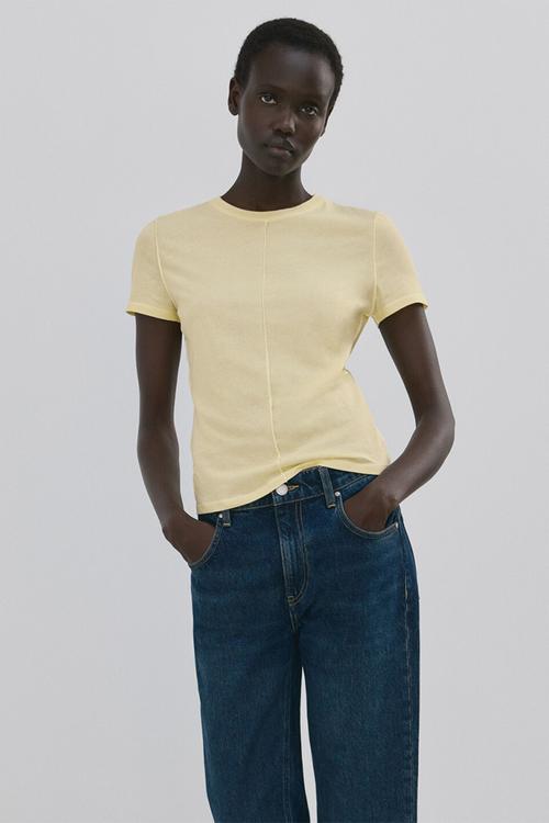 T-shirt coulan- light pastel yellow