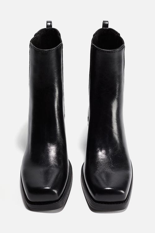 Square-toe chelsea boots - black