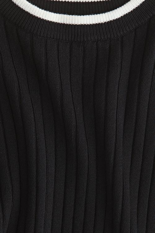 Rib-knit jumper - black