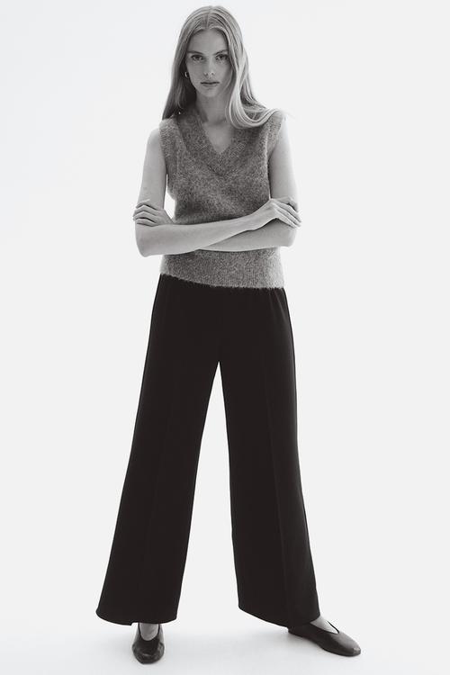 Straight trousers - black