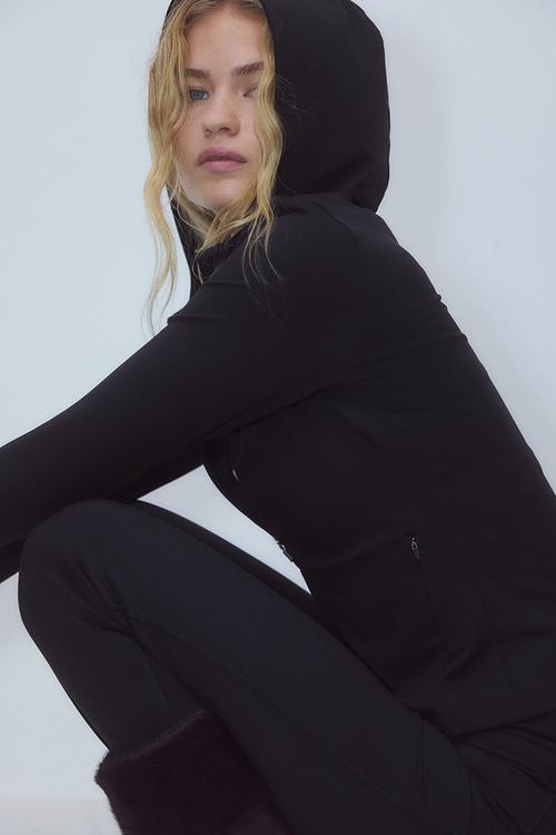 Hooded sports jacket with softmove™ - black