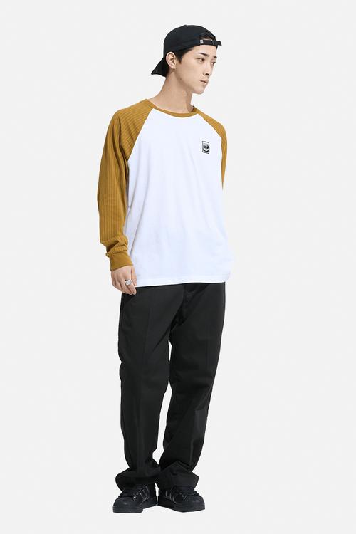 GRAPHIC Long Sleeve Tee - White