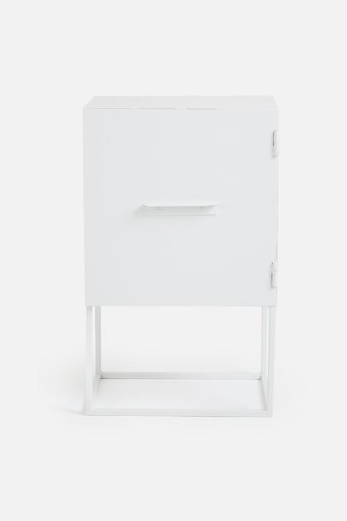 Maris Fernanda box side table