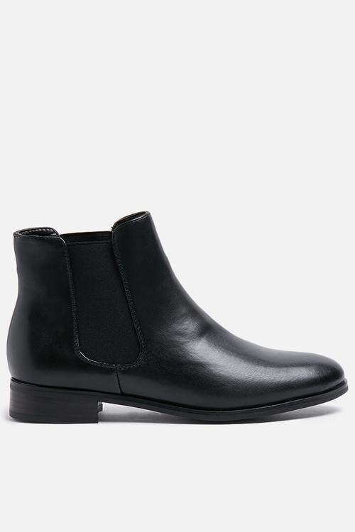 Bobby Bootie