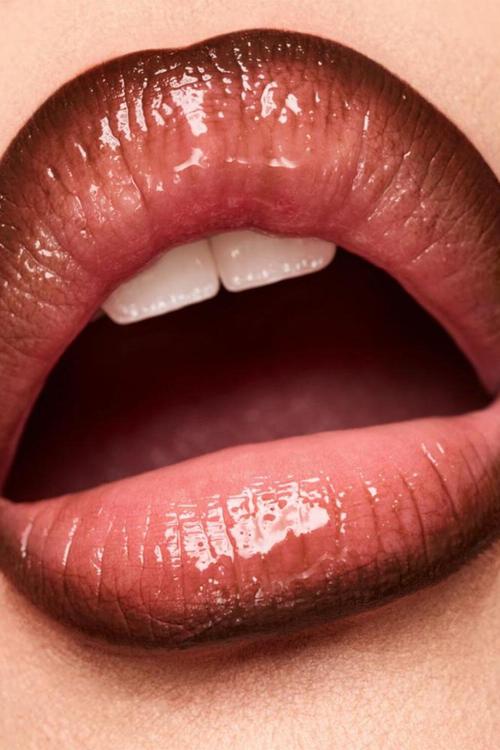 Trace'd Out Longwear Waterproof Pencil Lip Liner - I Woodn't