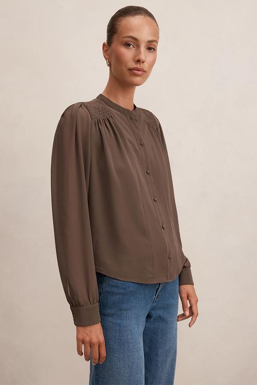 Rory sheering blouse in vintage khaki