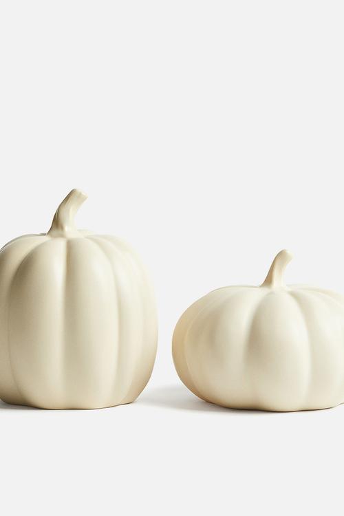 Stoneware decoration - light beige 