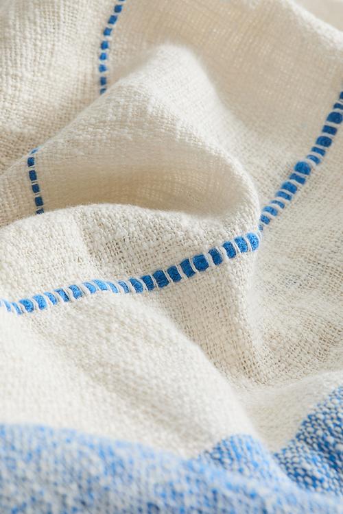 Linen-blend blanket - blue/cream