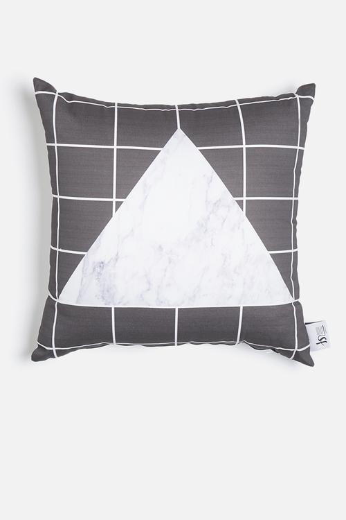 Triangle element printed cushion
