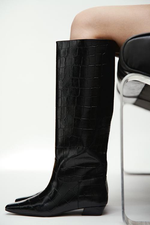 Knee-high boots - black/crocodile pattern