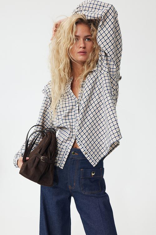 Flounce-detail blouse - light beige/checked