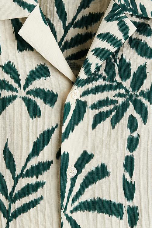 Regular fit textured resort shirt - white/green floral