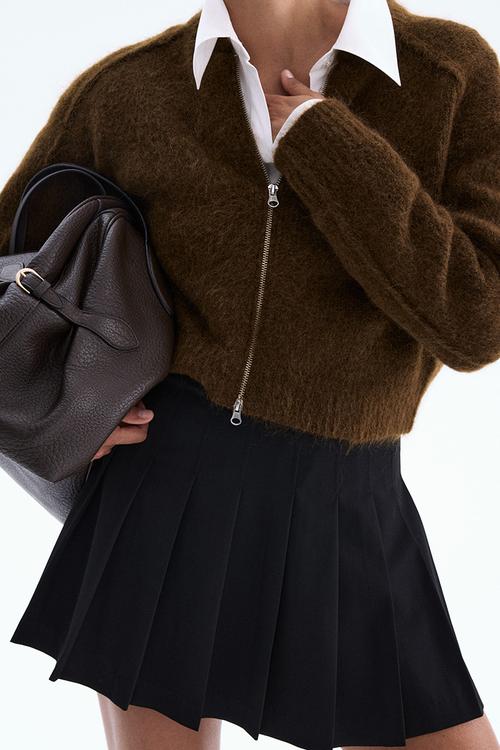 Pleated mini skirt - black