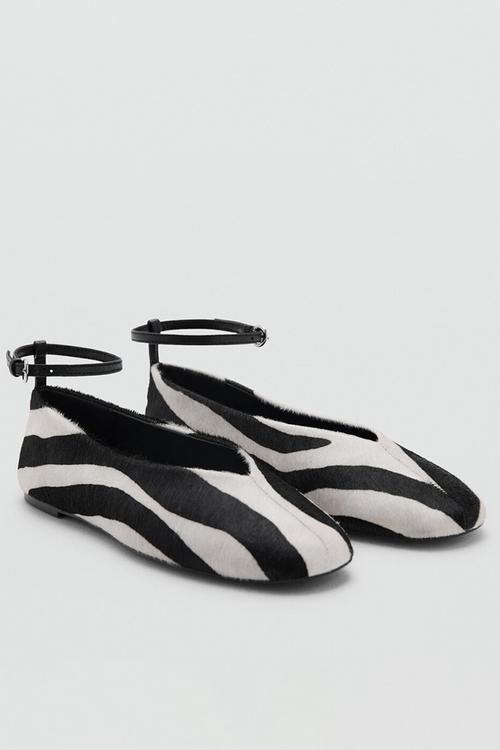 Fabra suede ankle strap pump - black