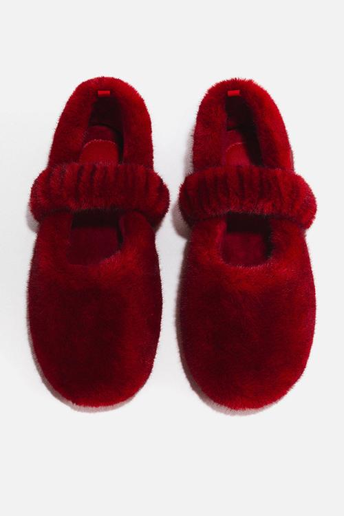 Fluffy slippers - dark red