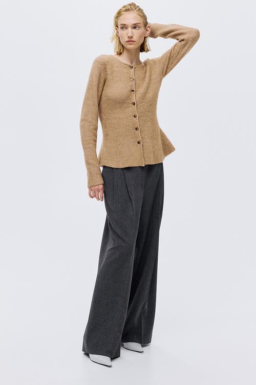 Rib-knit peplum cardigan - beige marl
