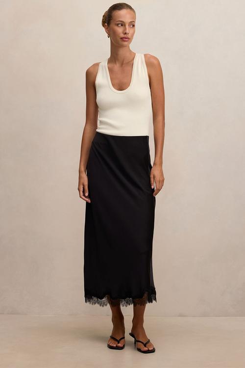 Enola lace maxi skirt in black