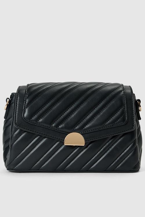 Madeline Medium Quilt Shoulder Bag In Black