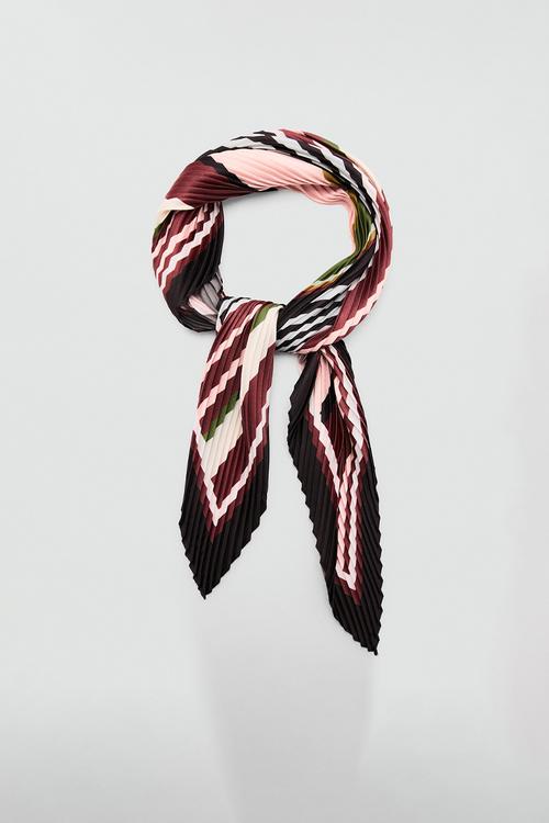 Pleat neckerchief - dark red