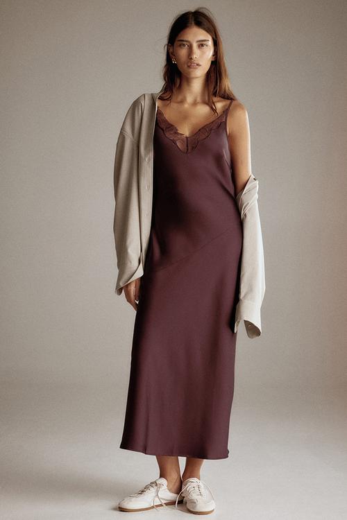 Lace-trimmed satin dress - dark plum purple