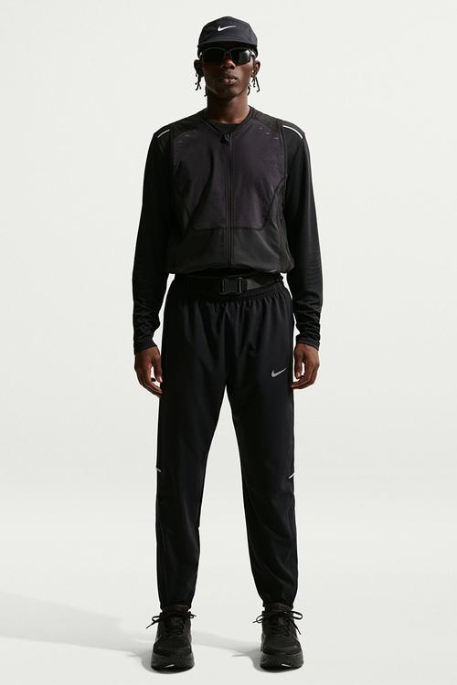 M NSW WVN HZ JKT SHOX
