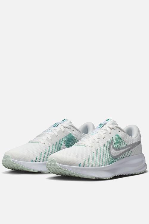 Nike Run Defy