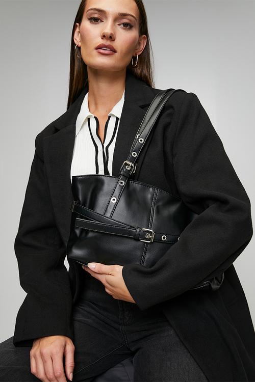 Anais Buckle Shoulder Bag - Black