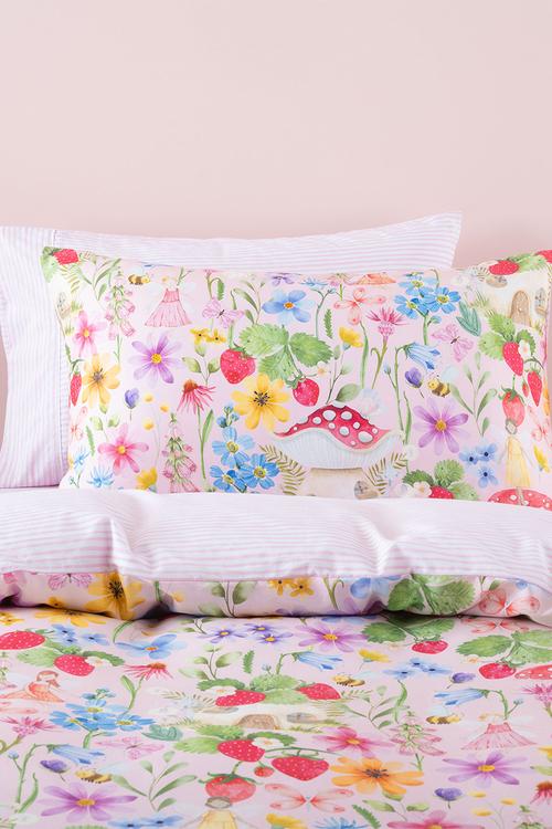 Strawberry Meadow Duvet Cover Set - Pink