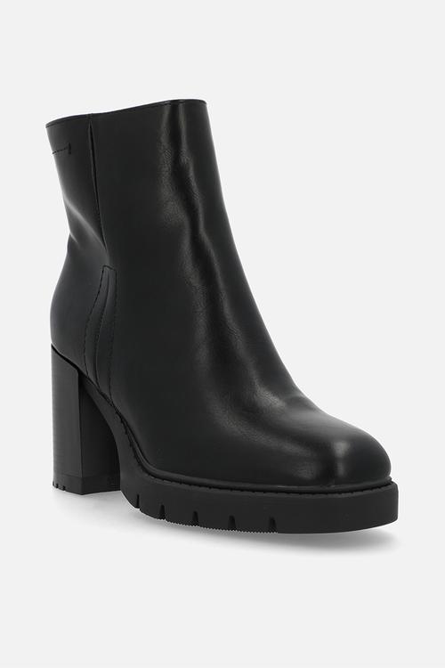Omen ankle boot - black