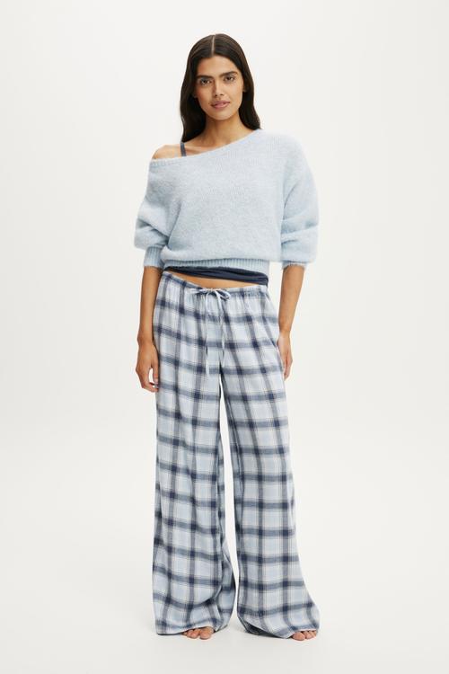 Fluffy off the shoulder knit - violet blue